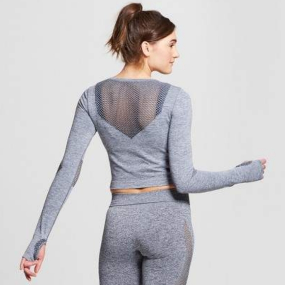 EUC Activewear Crop Top - Picture 9 of 9
